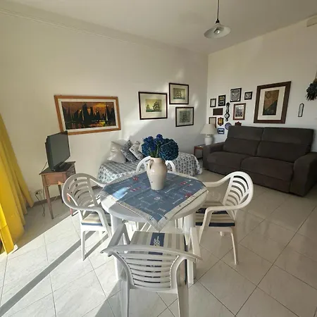 Apartment House *